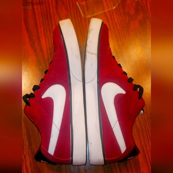 Mens size 11 Nike Market low 2 Varsity's - Picture 6 of 9